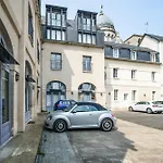 Le Baleschoux - Parking - Prestiplace Collection