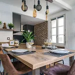 Le Baleschoux - Parking - Prestiplace Collection *