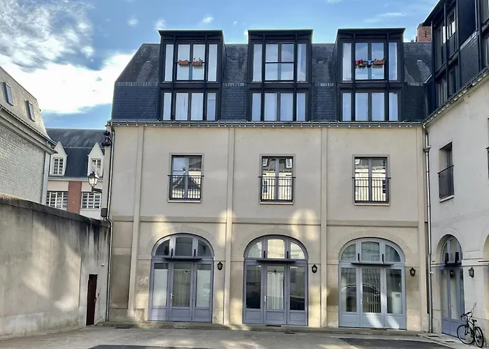 Le Baleschoux - Prestiplace Collection Apartament *