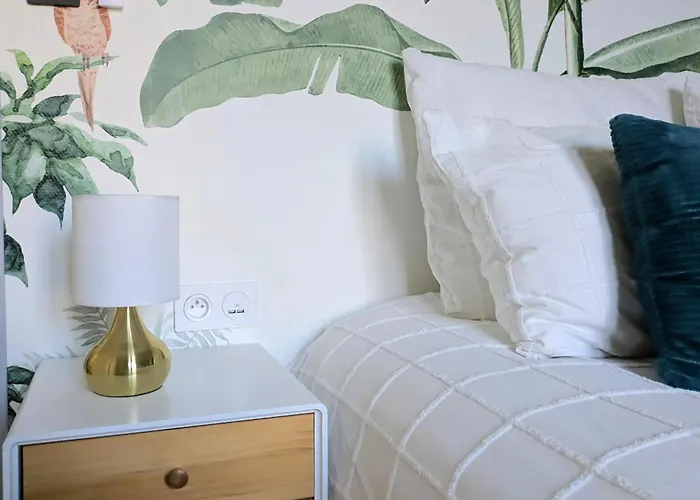 Le Baleschoux - Prestiplace Collection Apartment *